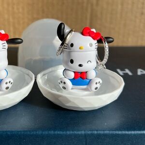 Sanrio Pochacco Jewelry Ring Earring Necklace Holder Stand Dish